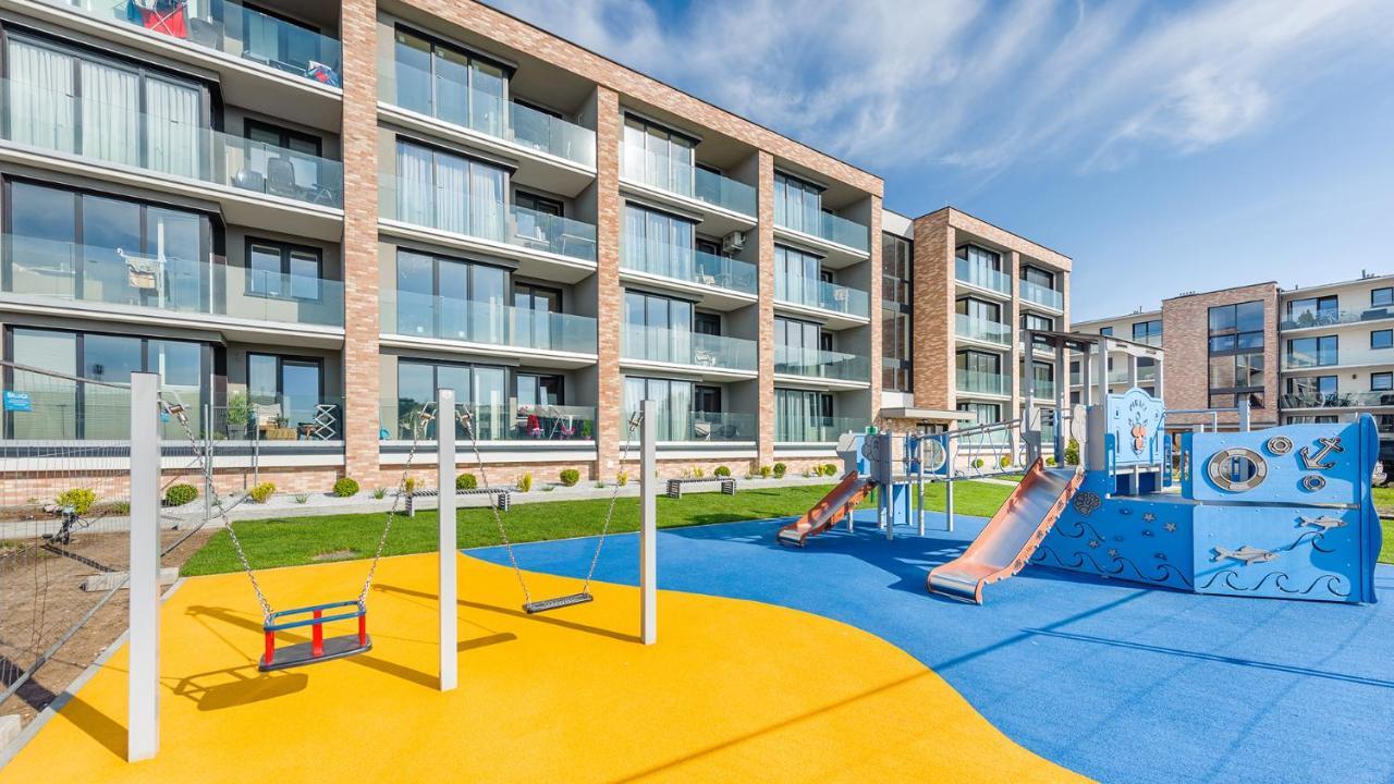 Apartament Z 1 Sypialnia Retro Deluxe 60 F Perlowa Przystan - Holiday City Kołobrzeg Eksteriør billede